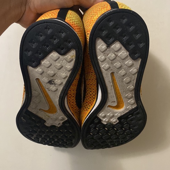 Mens Flyknit Racer 2 Cheetos Size 10 - Picture 6 of 7